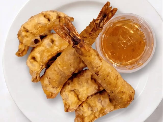 Thai Crispy Shrimp Rolls.